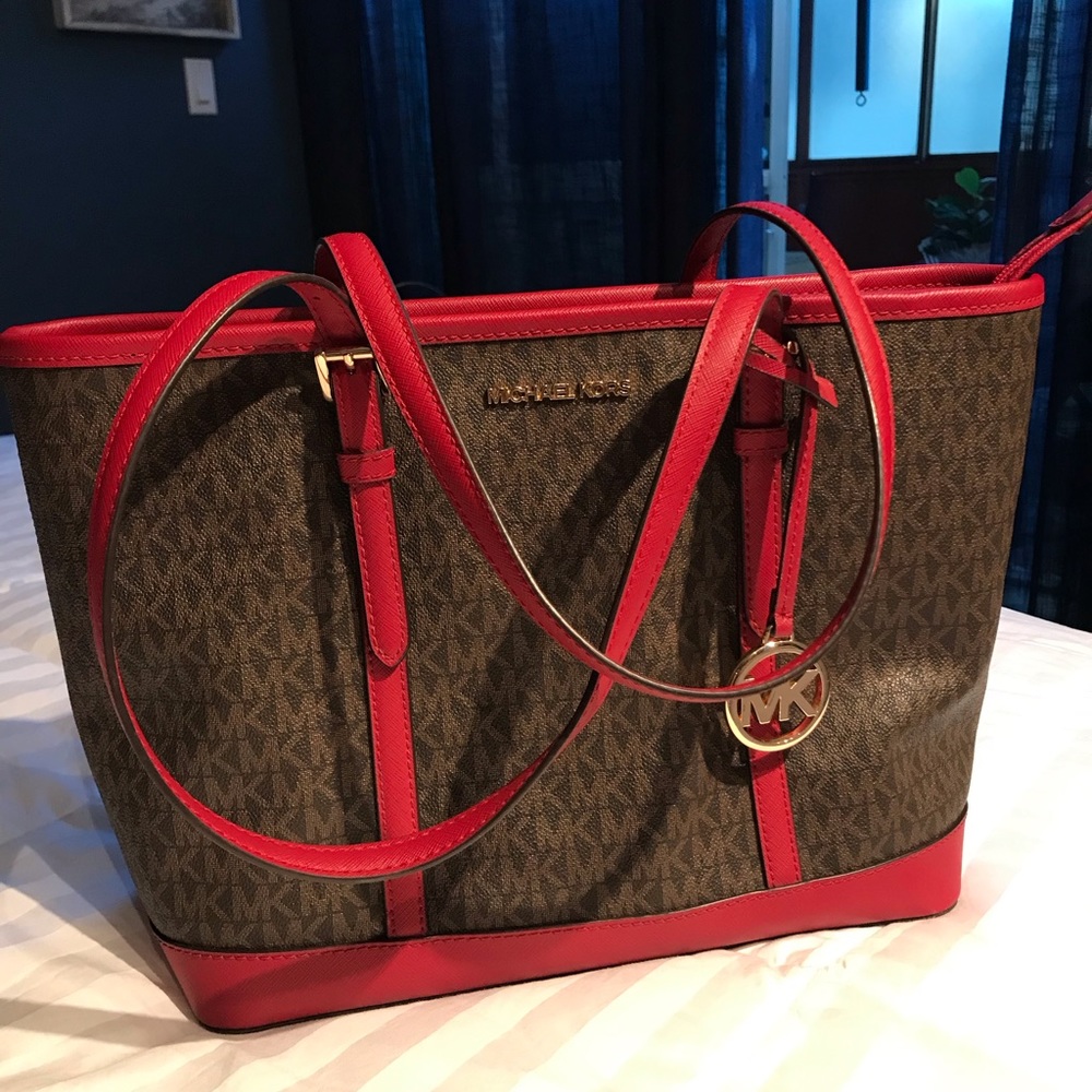 Michael kors tote